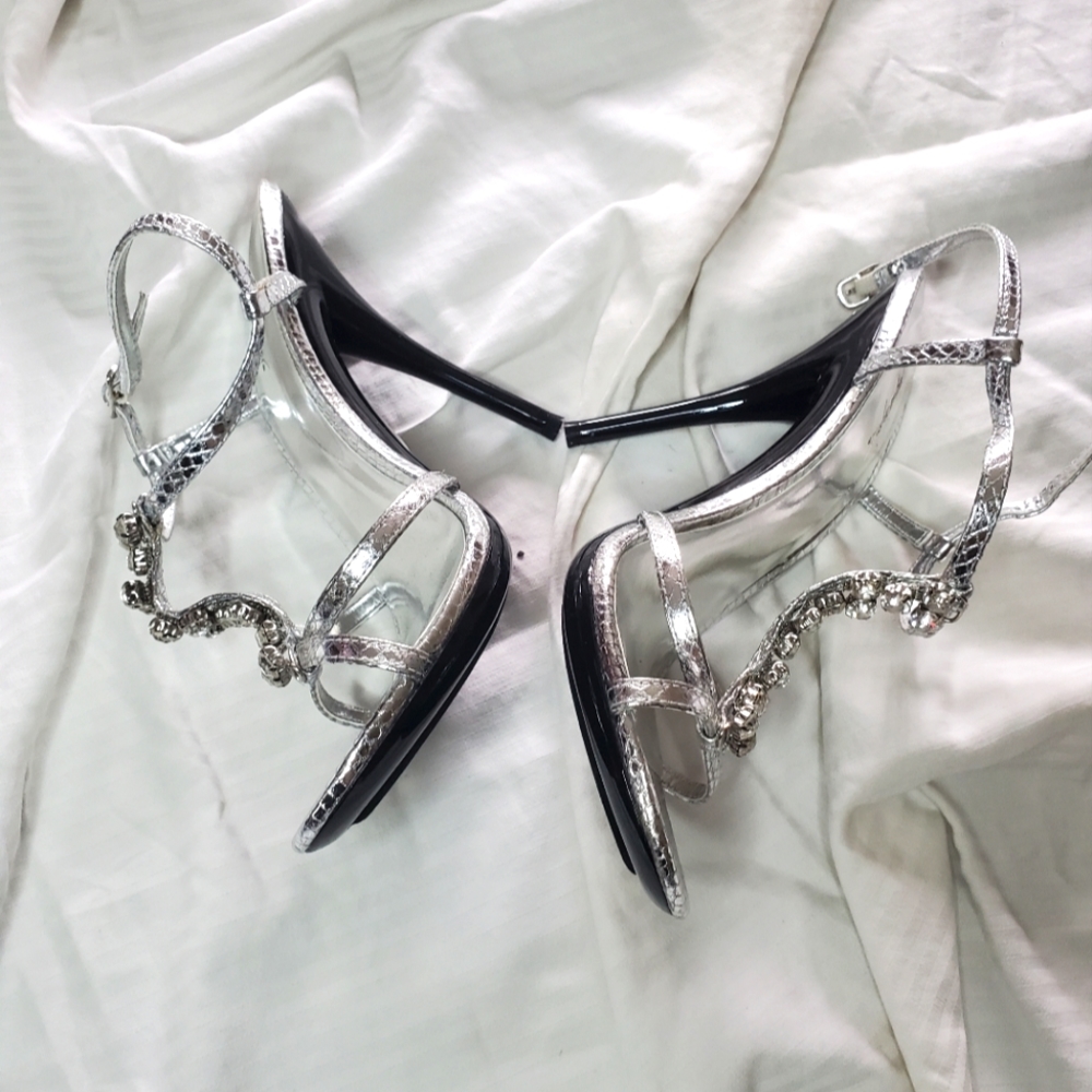 NWOT Strappy heels, Silver and Black with rhinestones